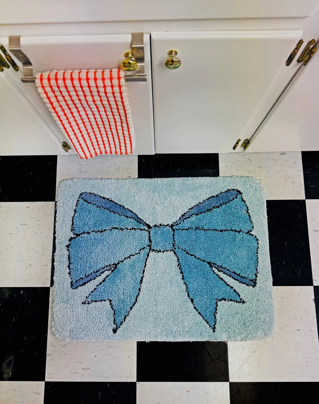 Bow Rug